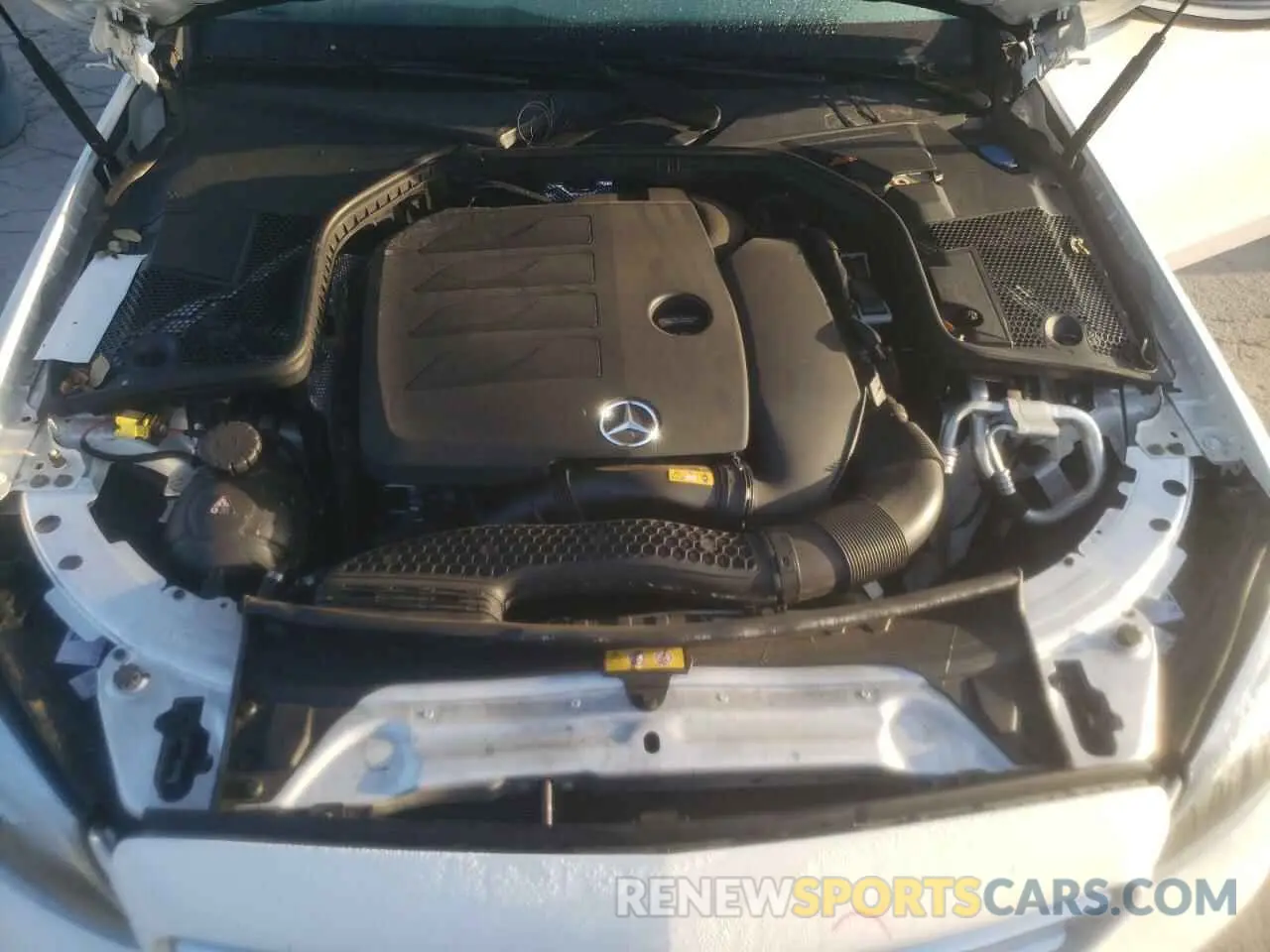 11 fotografías del automóvil dañado WDDWF8DB2LR549076 MERCEDES-BENZ C-CLASS 2020