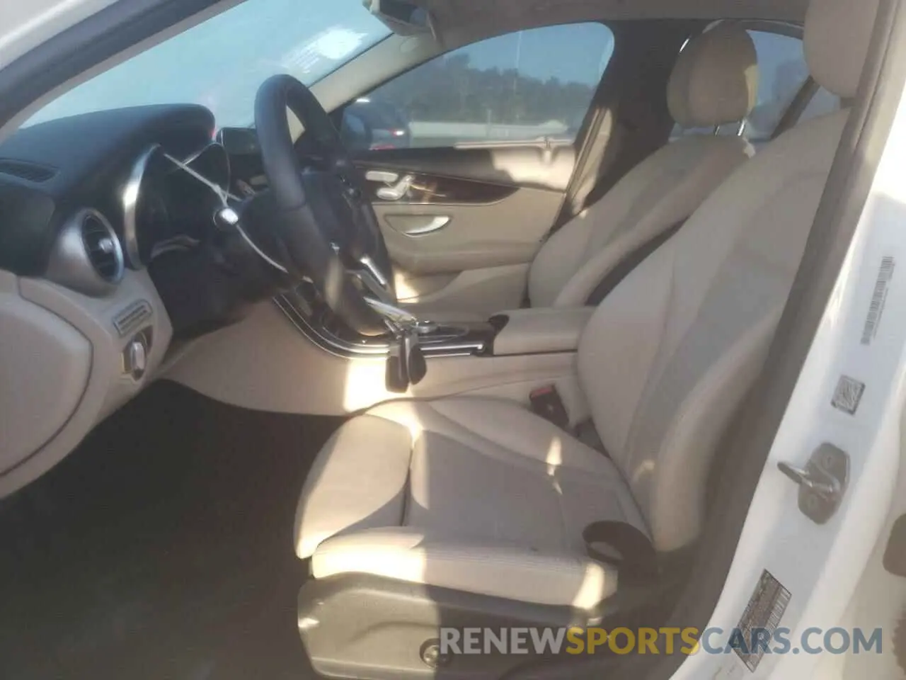7 fotografías del automóvil dañado WDDWF8DB2LR549076 MERCEDES-BENZ C-CLASS 2020