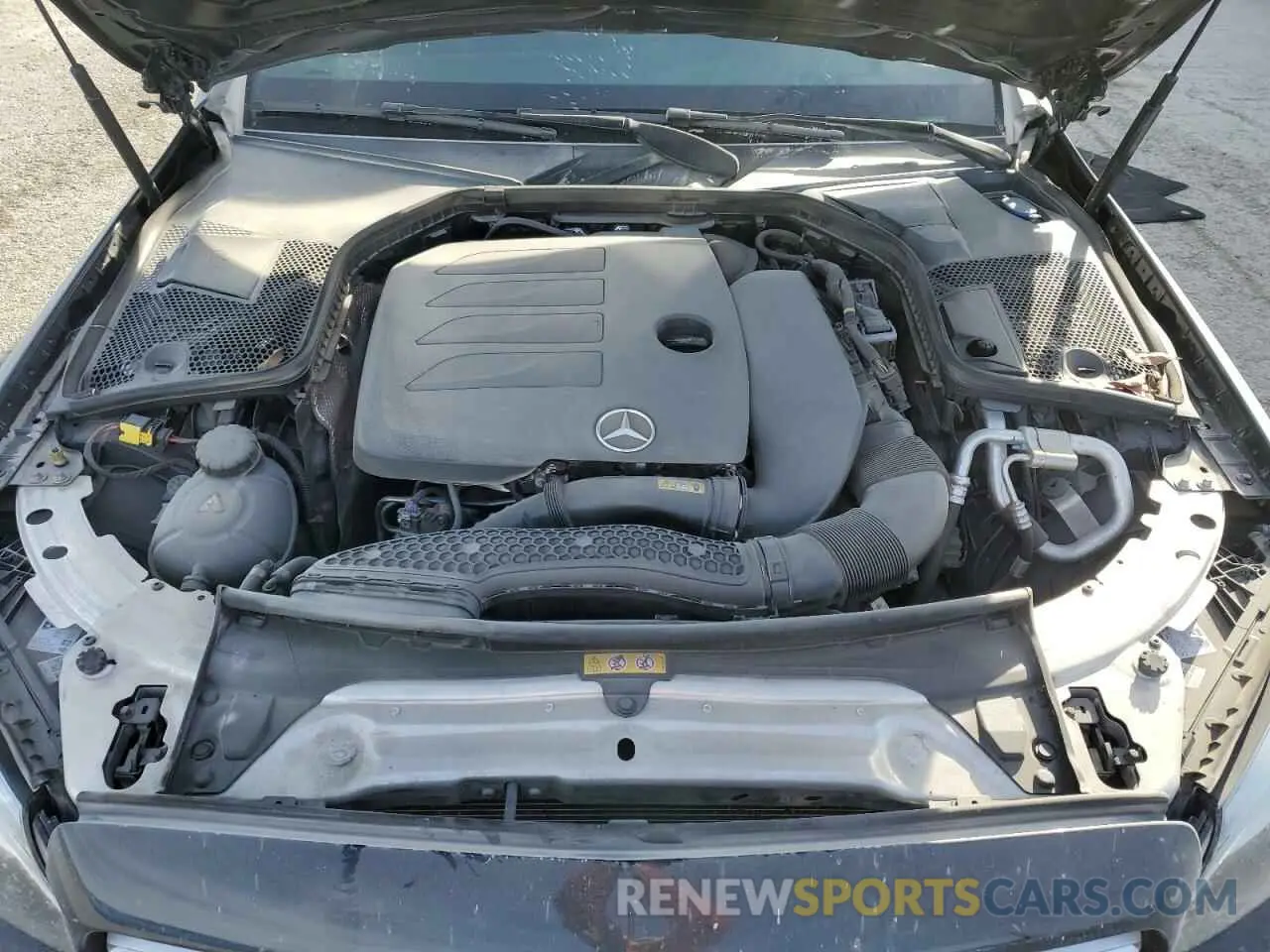 11 fotografías del automóvil dañado WDDWF8DB2LR563401 MERCEDES-BENZ C-CLASS 2020