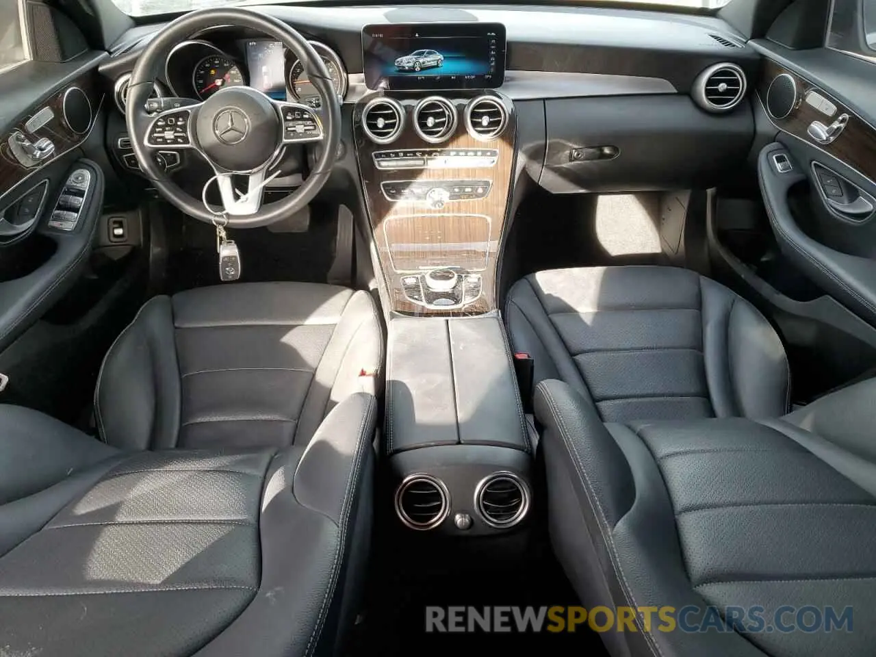 8 fotografías del automóvil dañado WDDWF8DB2LR563401 MERCEDES-BENZ C-CLASS 2020