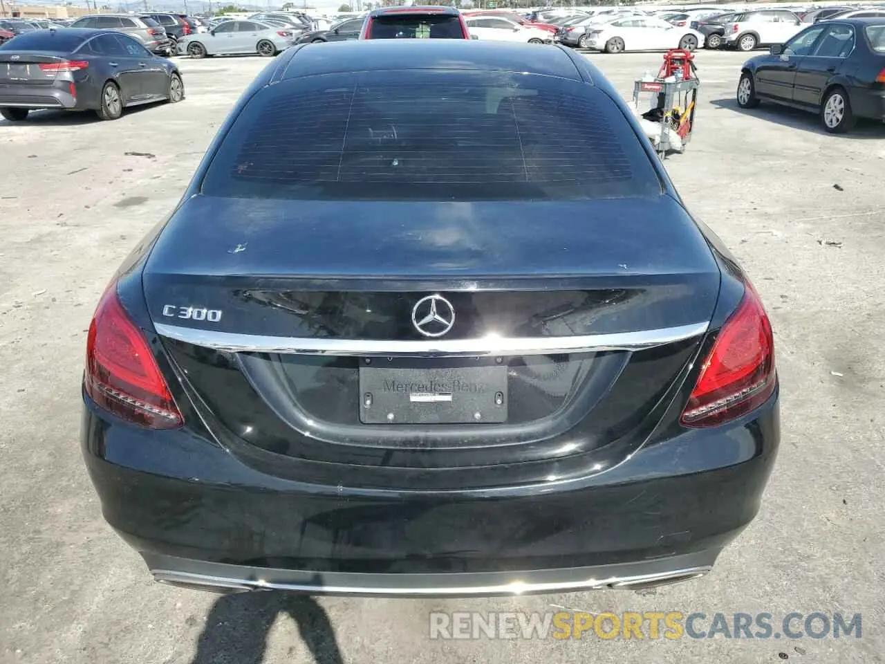 6 fotografías del automóvil dañado WDDWF8DB5LR549105 MERCEDES-BENZ C-CLASS 2020