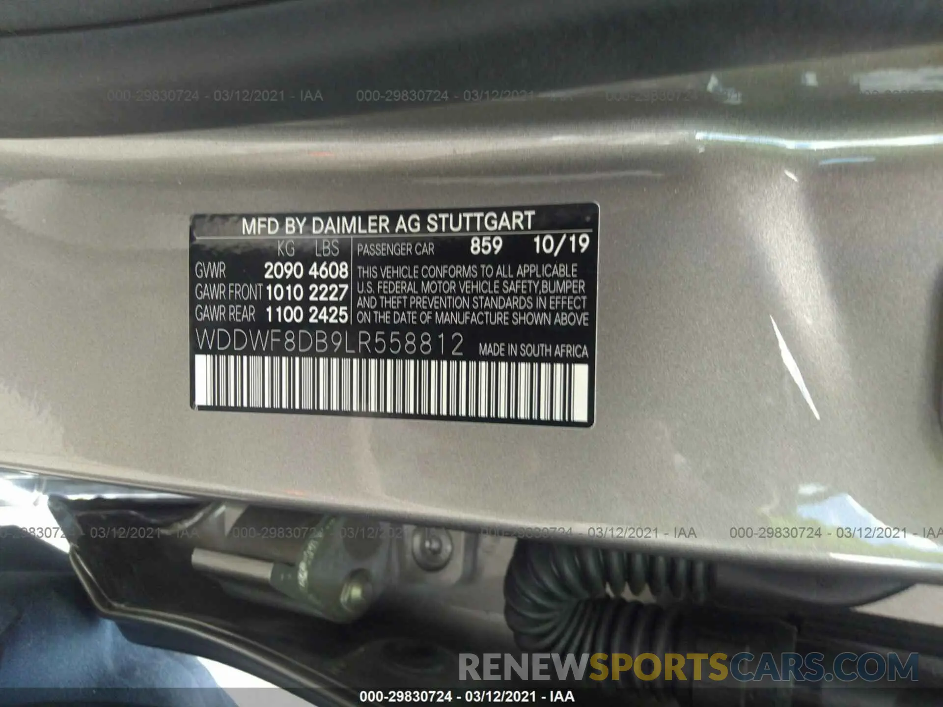 9 fotografías del automóvil dañado WDDWF8DB9LR558812 MERCEDES-BENZ C-CLASS 2020