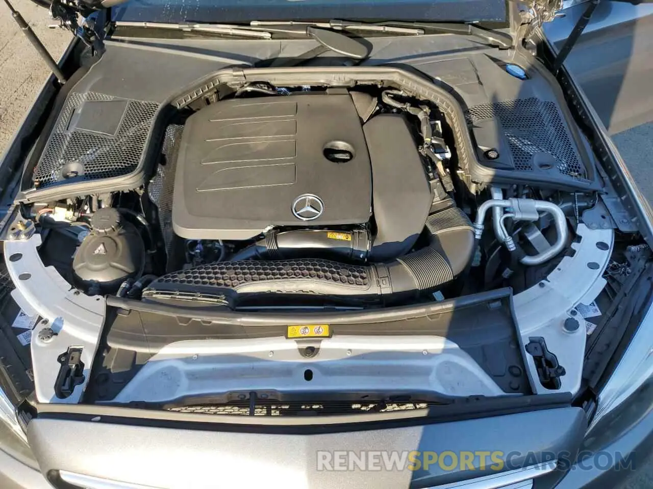 11 fotografías del automóvil dañado WDDWF8DBXLR527729 MERCEDES-BENZ C-CLASS 2020