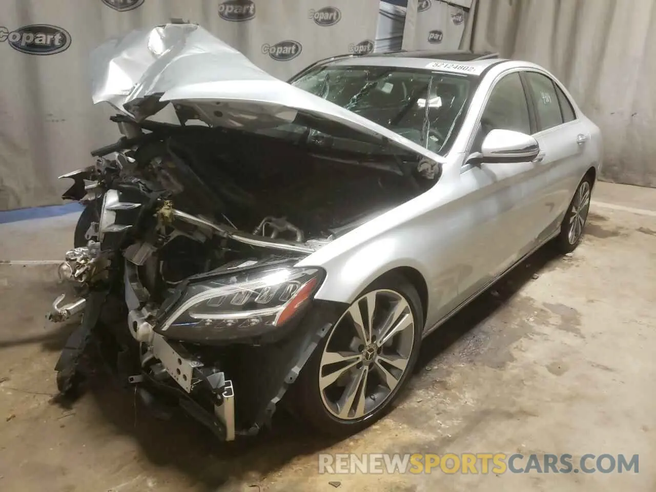 2 fotografías del automóvil dañado WDDWF8DBXLR544966 MERCEDES-BENZ C-CLASS 2020