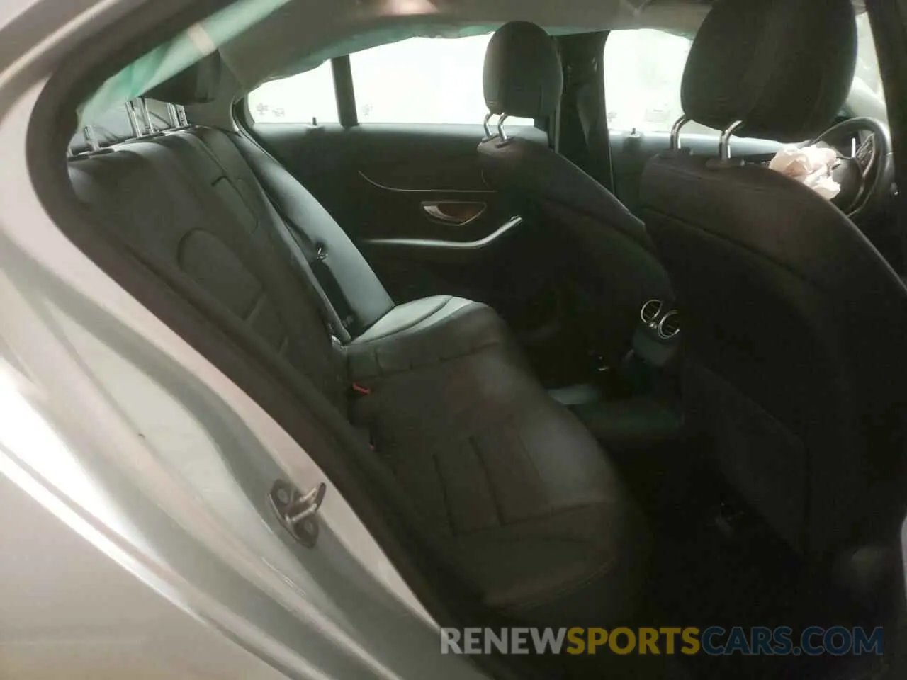 6 fotografías del automóvil dañado WDDWF8DBXLR544966 MERCEDES-BENZ C-CLASS 2020