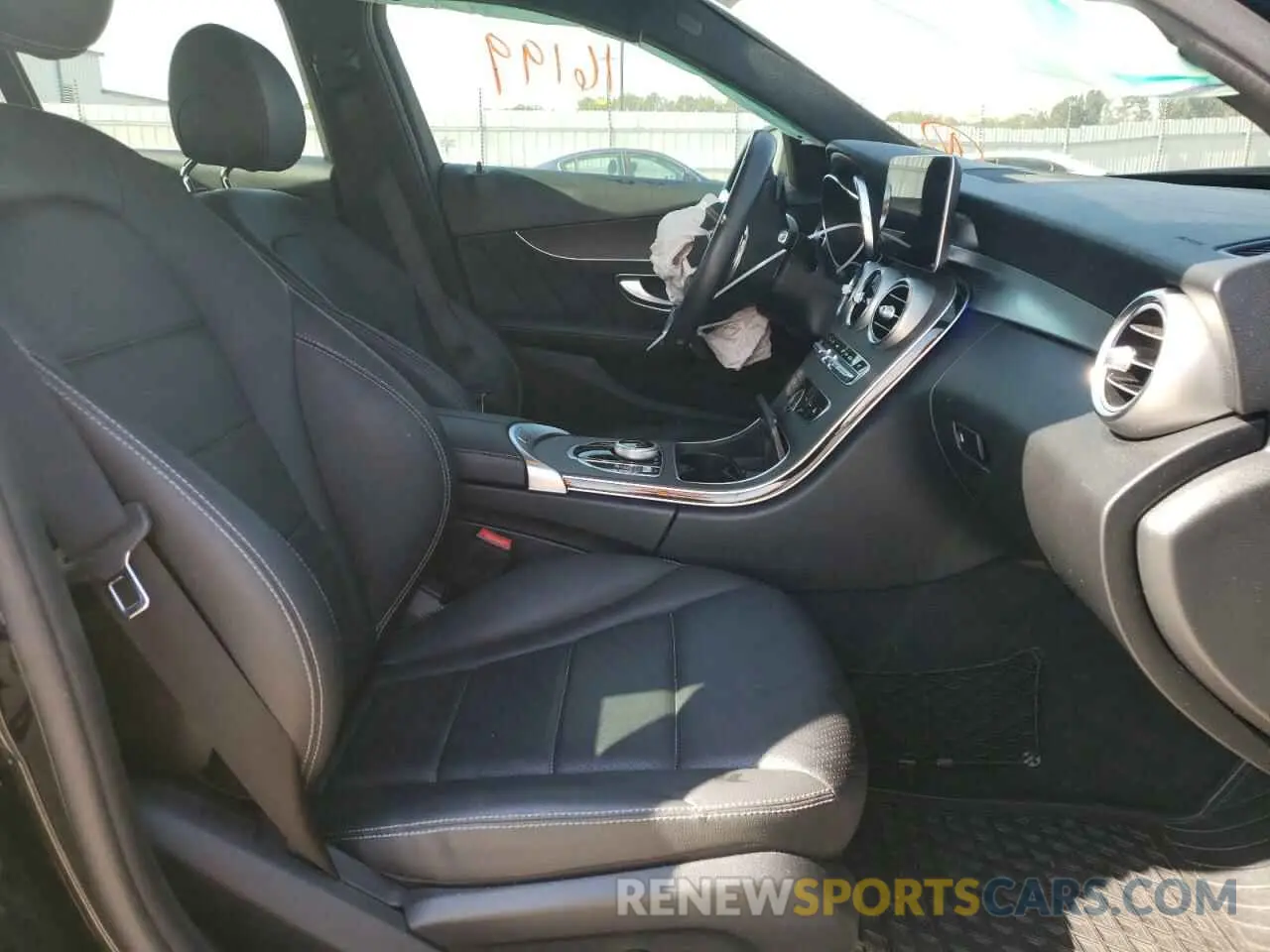5 fotografías del automóvil dañado WDDWF8EB1LR542859 MERCEDES-BENZ C-CLASS 2020