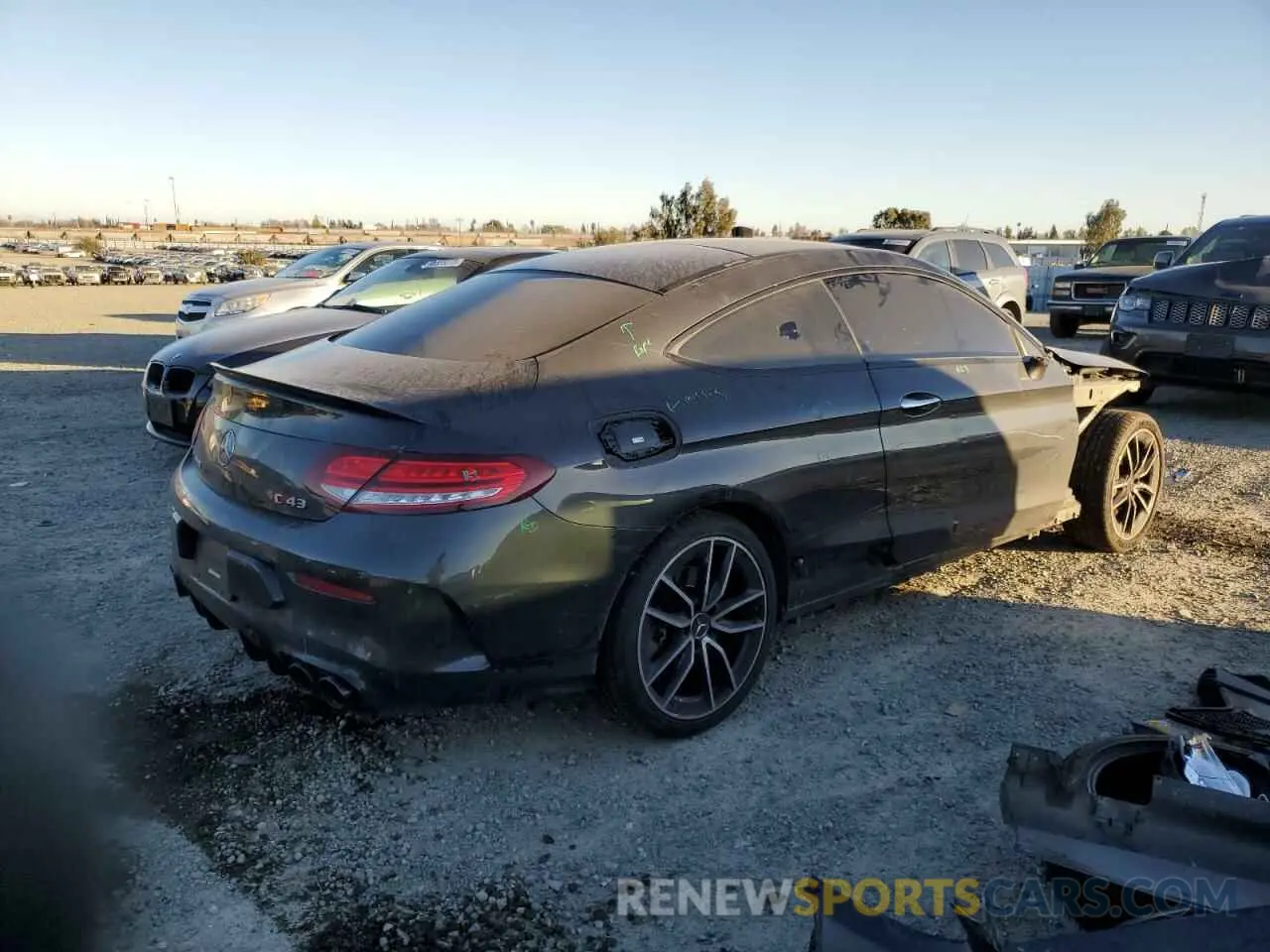 3 fotografías del automóvil dañado WDDWJ6EB9LF976144 MERCEDES-BENZ C-CLASS 2020