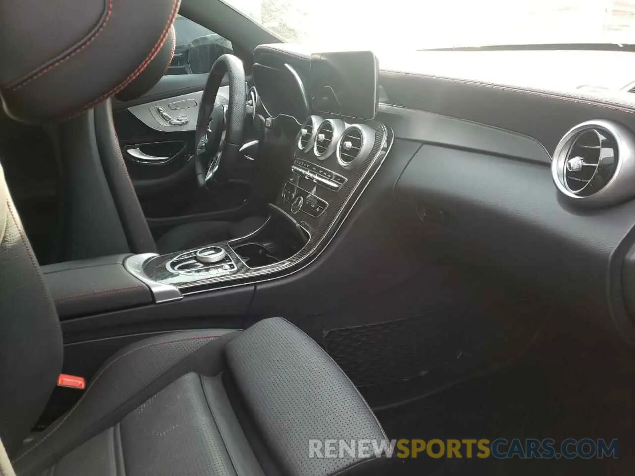 5 fotografías del automóvil dañado WDDWJ6EBXLF959028 MERCEDES-BENZ C-CLASS 2020