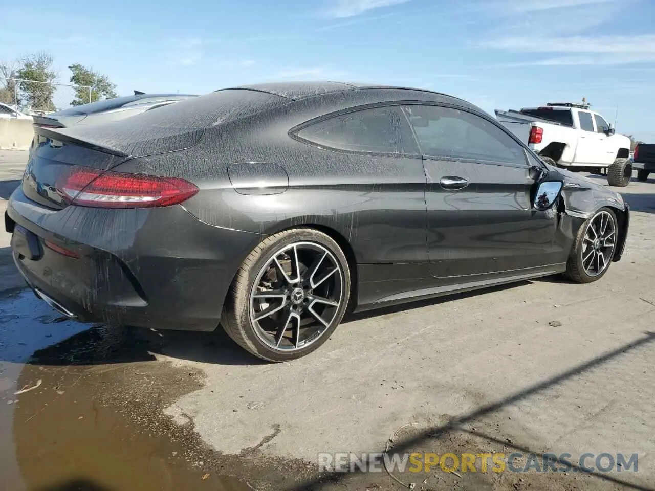 3 fotografías del automóvil dañado WDDWJ8DB1LF964986 MERCEDES-BENZ C-CLASS 2020
