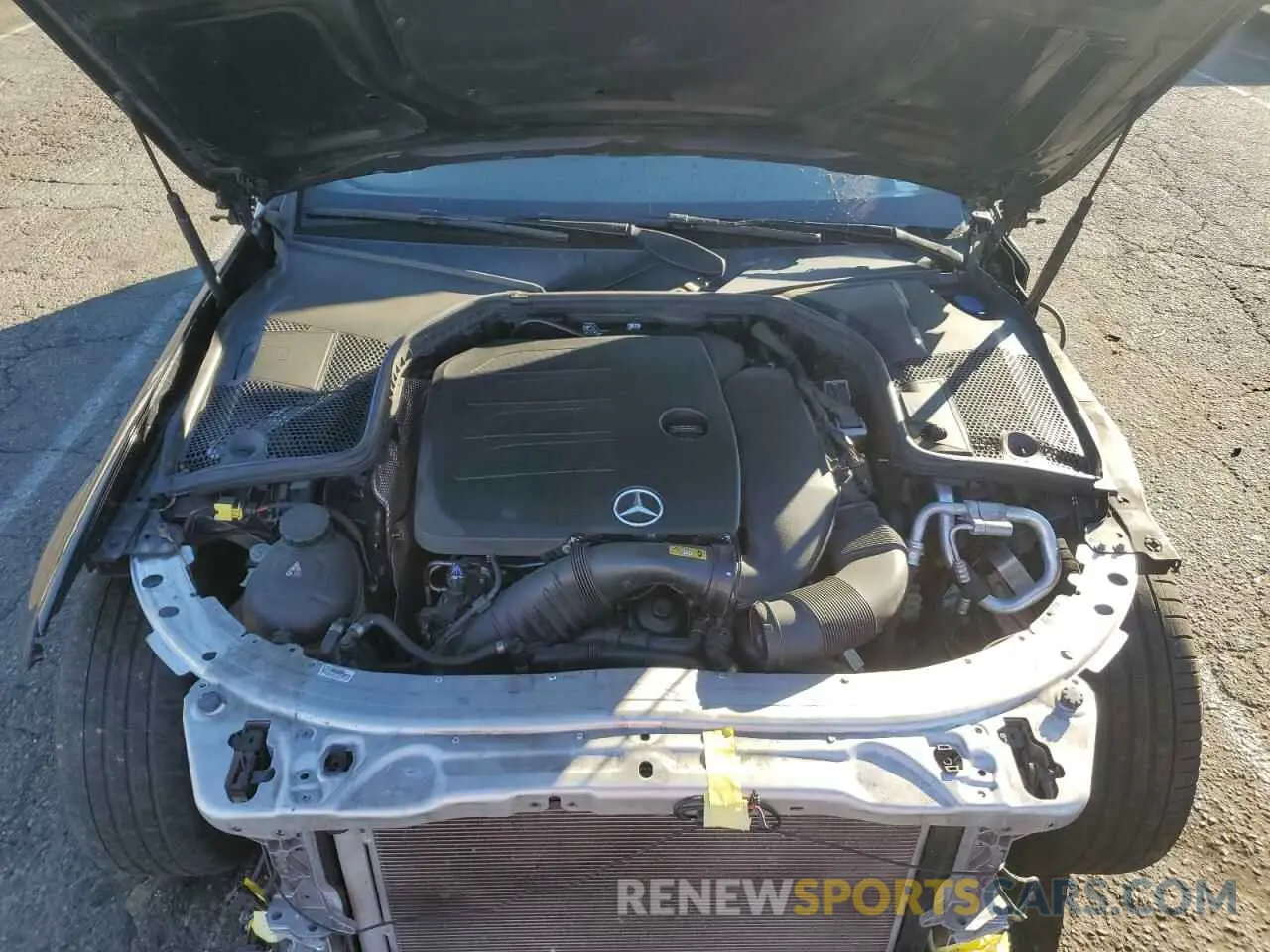 11 fotografías del automóvil dañado WDDWJ8DB2LF955410 MERCEDES-BENZ C-CLASS 2020