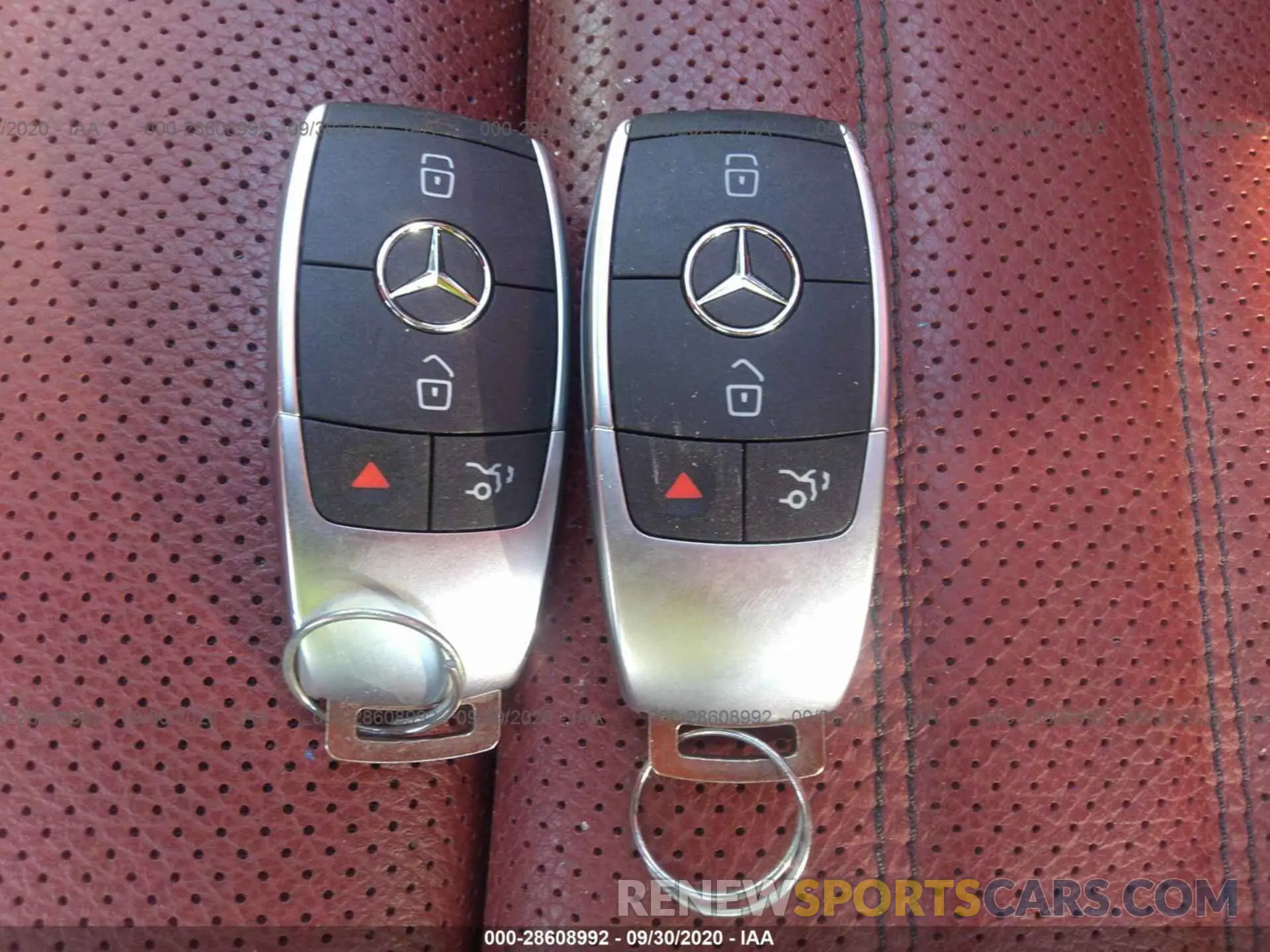 11 fotografías del automóvil dañado WDDWJ8DBXLF951475 MERCEDES-BENZ C-CLASS 2020