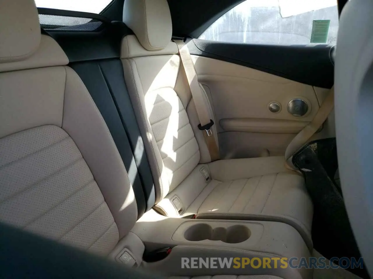 6 fotografías del automóvil dañado WDDWK8DB8LF937023 MERCEDES-BENZ C-CLASS 2020