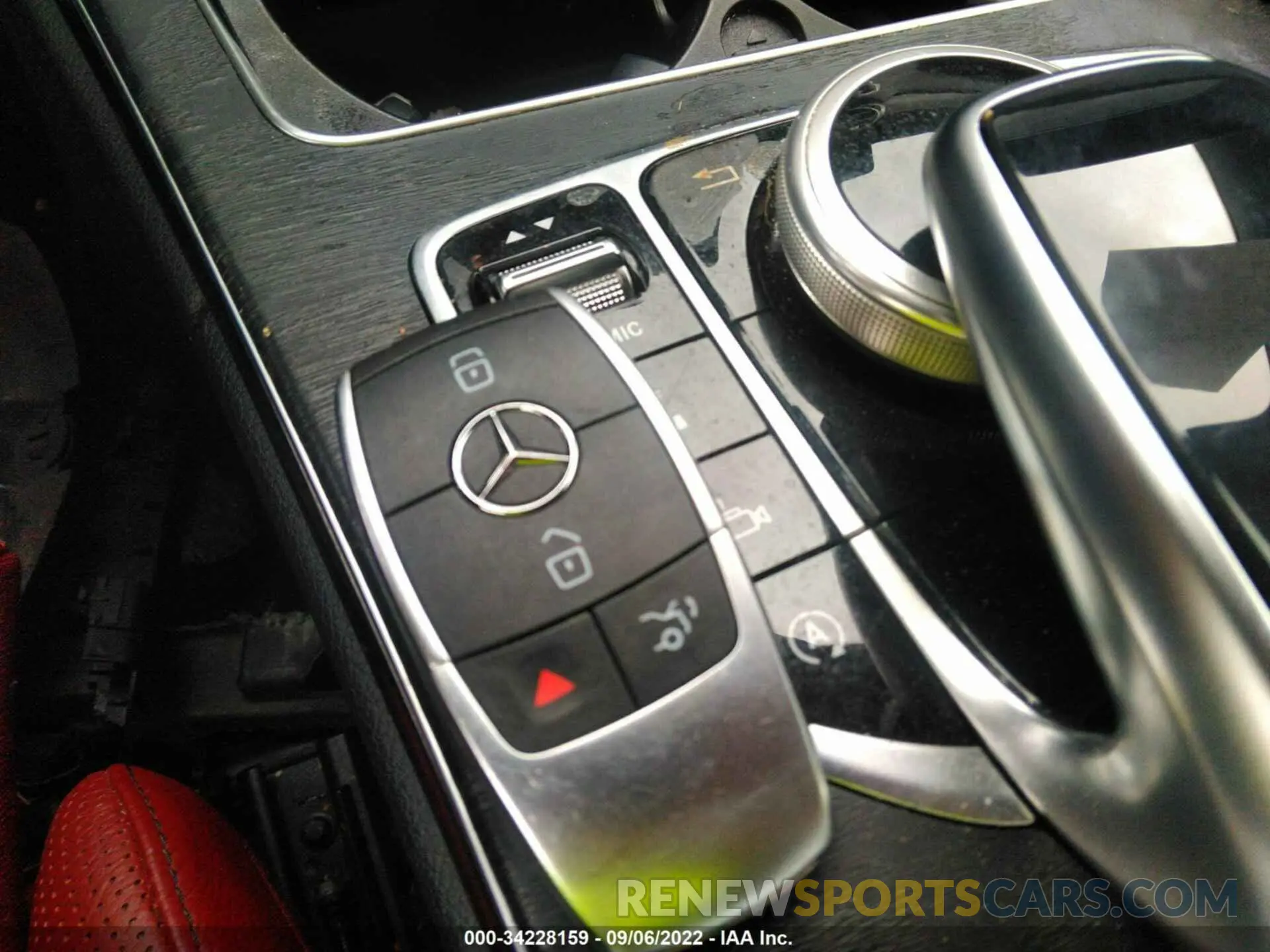 11 fotografías del automóvil dañado WDDWK8EB9LF936672 MERCEDES-BENZ C-CLASS 2020