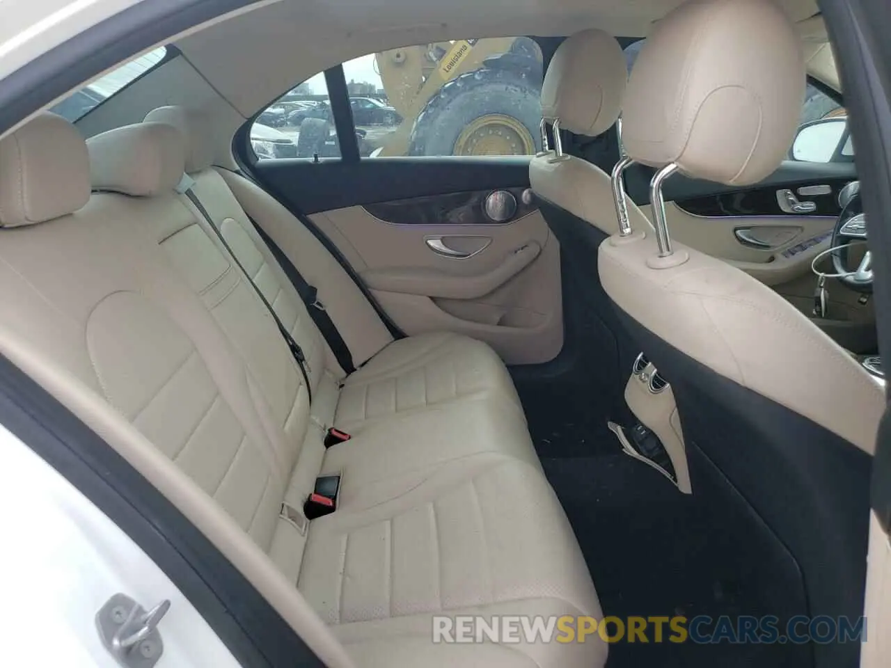 10 fotografías del automóvil dañado W1KWF8DB0MR648366 MERCEDES-BENZ C-CLASS 2021