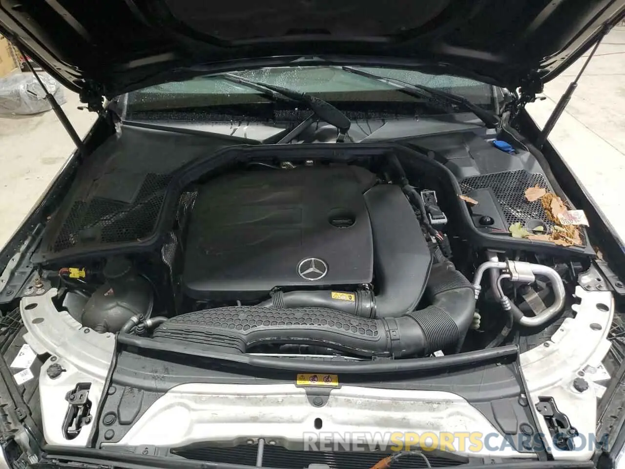 11 fotografías del automóvil dañado W1KWF8DB1MR638560 MERCEDES-BENZ C-CLASS 2021