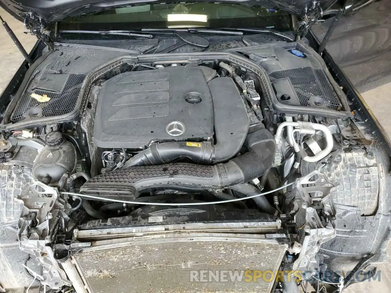 11 fotografías del automóvil dañado W1KWF8DB3MR638950 MERCEDES-BENZ C-CLASS 2021