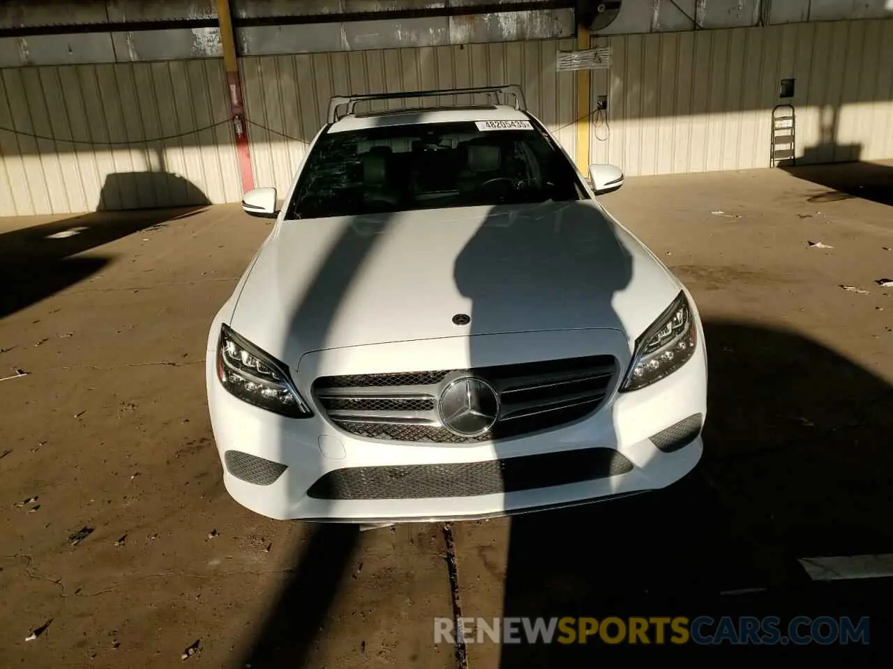5 fotografías del automóvil dañado W1KWF8DB5MR616142 MERCEDES-BENZ C-CLASS 2021