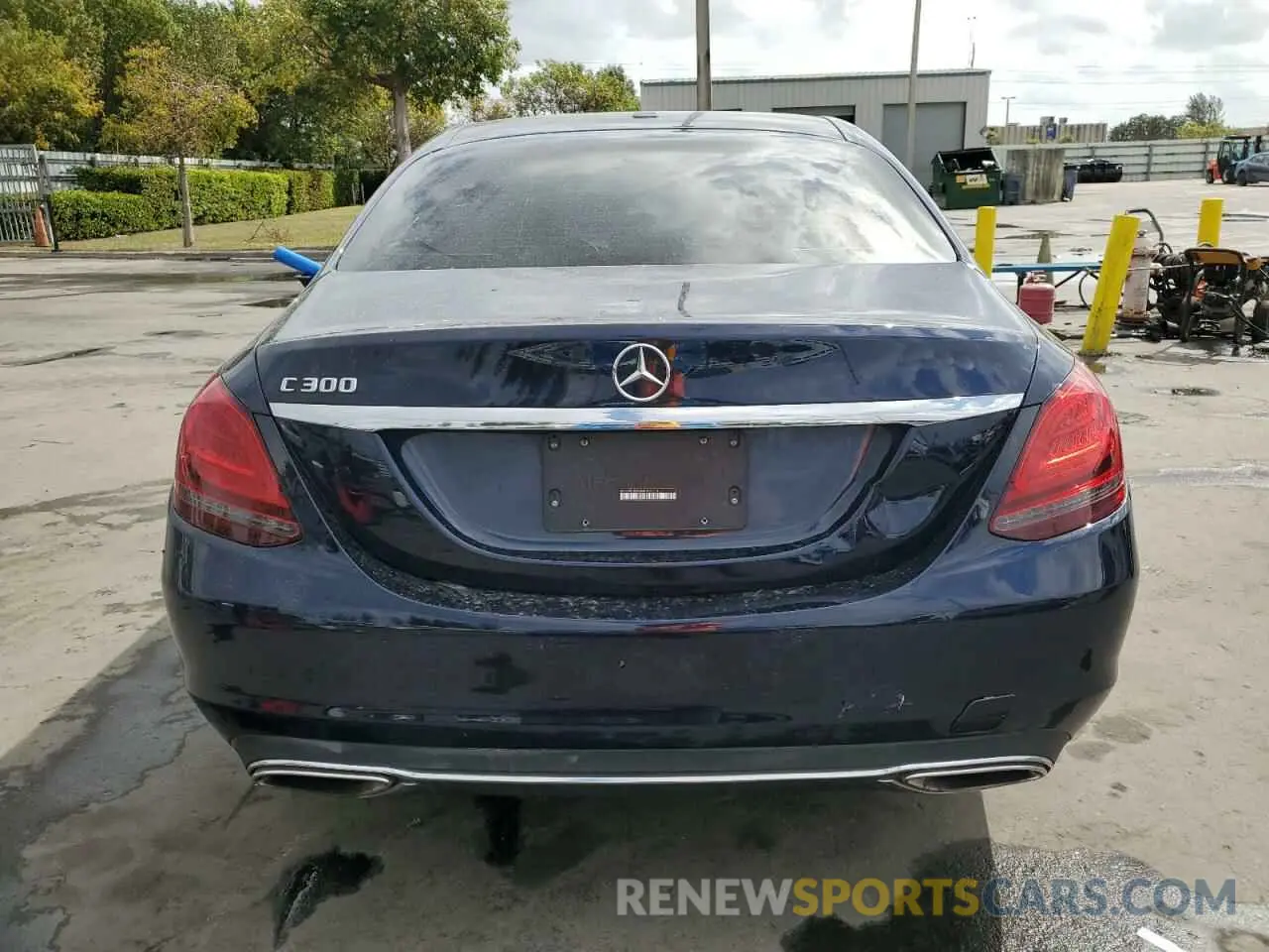 6 fotografías del automóvil dañado W1KWF8DB5MR632714 MERCEDES-BENZ C-CLASS 2021