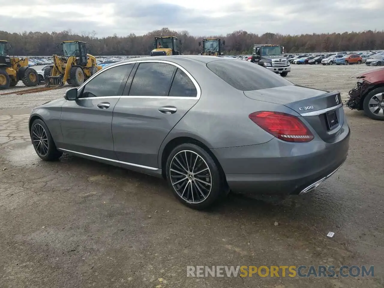 2 fotografías del automóvil dañado W1KWF8DB6MR647772 MERCEDES-BENZ C-CLASS 2021