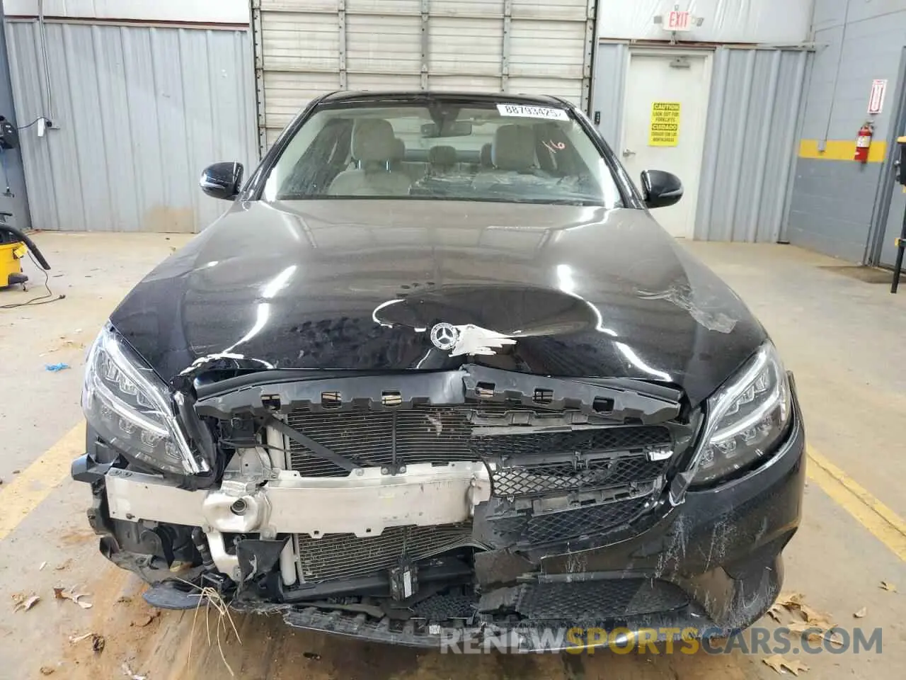 5 fotografías del automóvil dañado W1KWF8DB7MR626204 MERCEDES-BENZ C-CLASS 2021