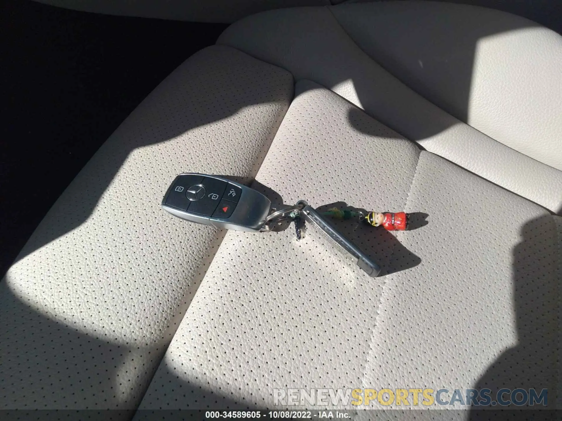 11 fotografías del automóvil dañado W1KWF8DBXMR622499 MERCEDES-BENZ C-CLASS 2021