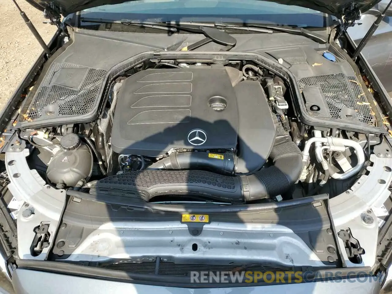 11 fotografías del automóvil dañado W1KWF8DBXMR638766 MERCEDES-BENZ C-CLASS 2021