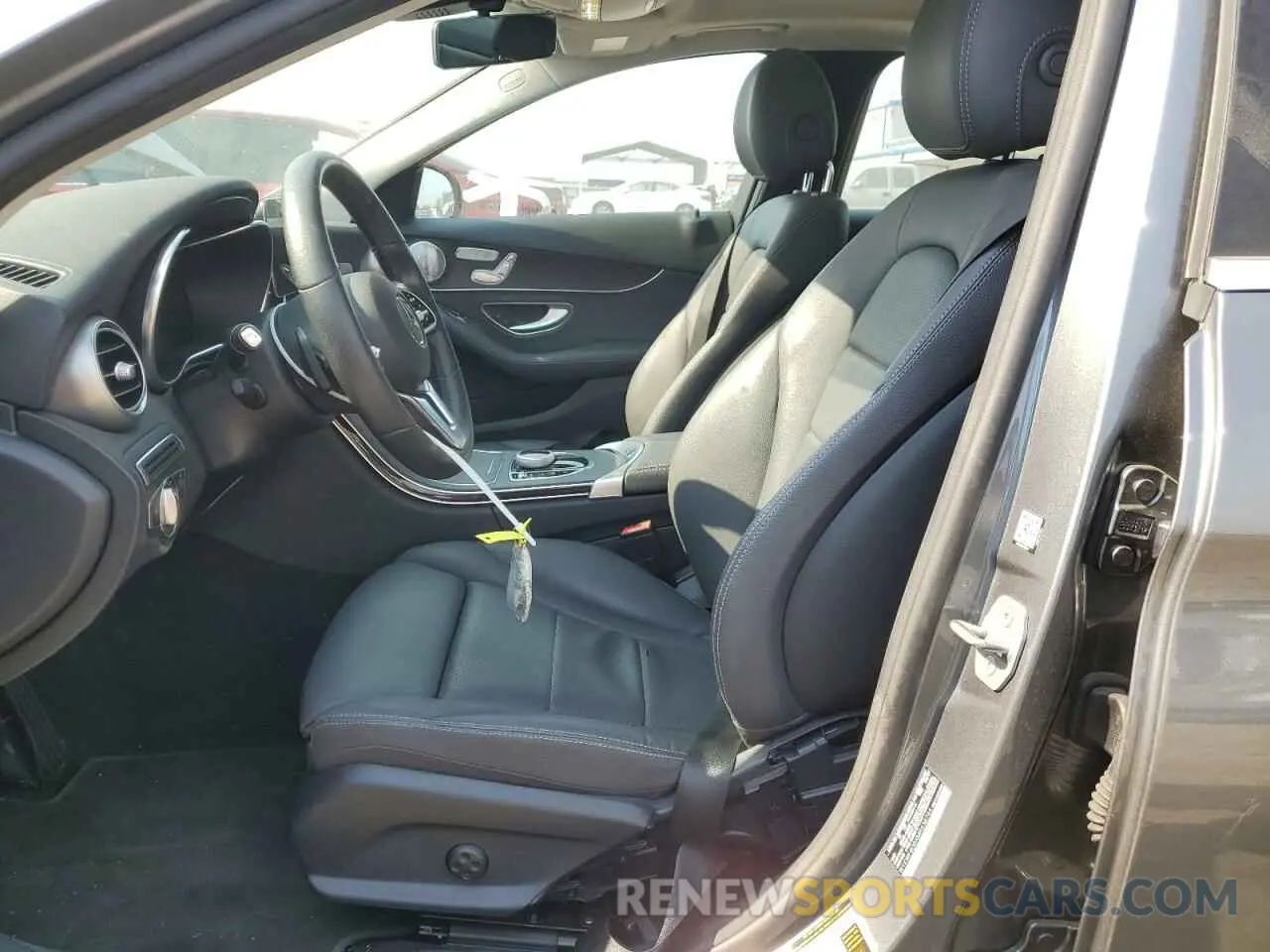 7 fotografías del automóvil dañado W1KWF8DBXMR638766 MERCEDES-BENZ C-CLASS 2021