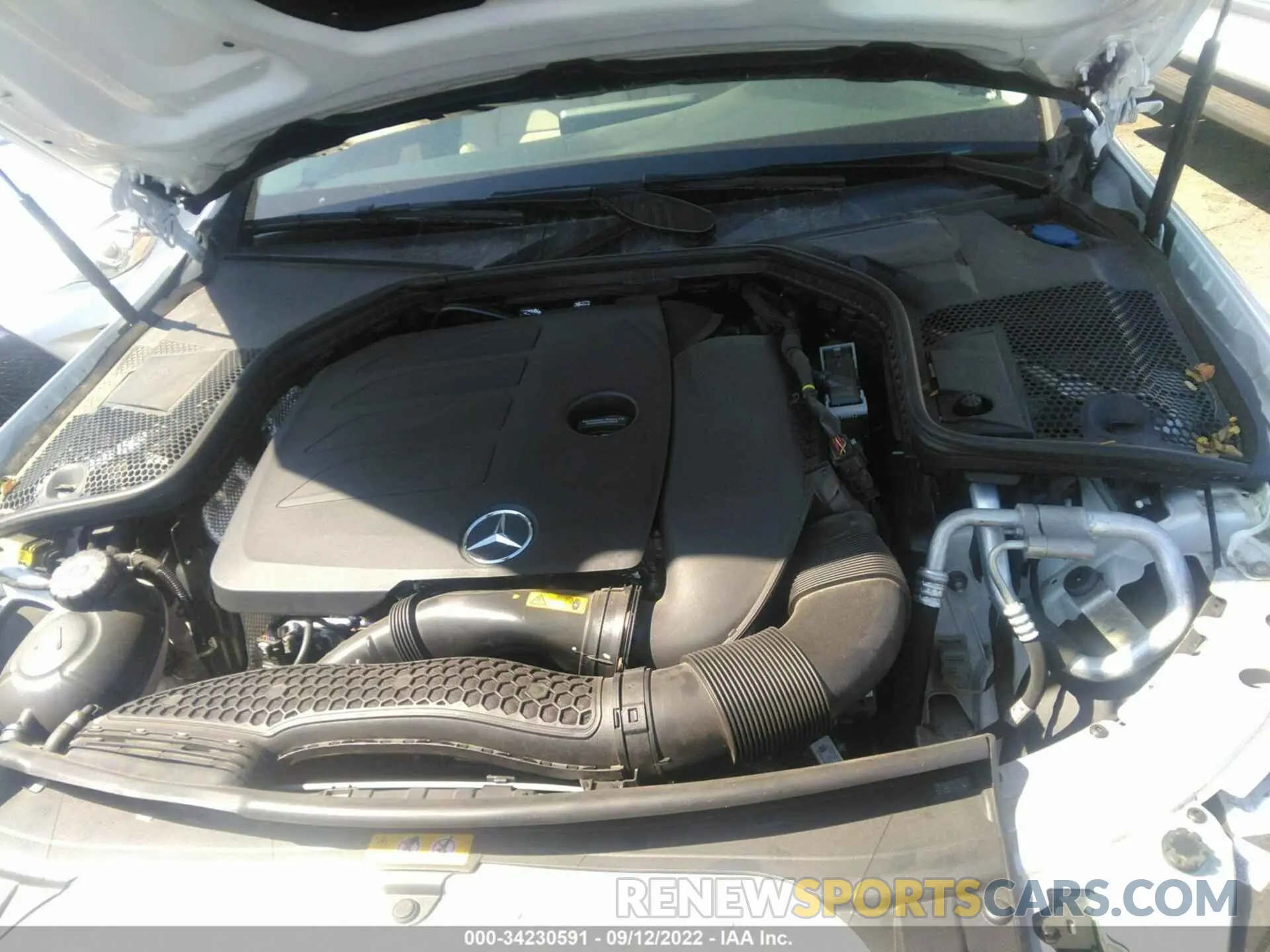 10 fotografías del automóvil dañado W1KWF8DBXMR642803 MERCEDES-BENZ C-CLASS 2021