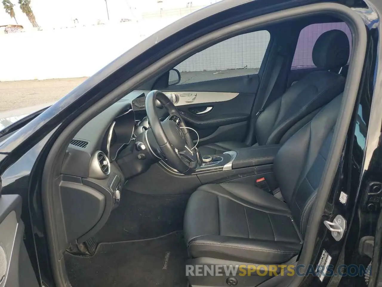 7 fotografías del automóvil dañado W1KWF8DBXMR644146 MERCEDES-BENZ C-CLASS 2021