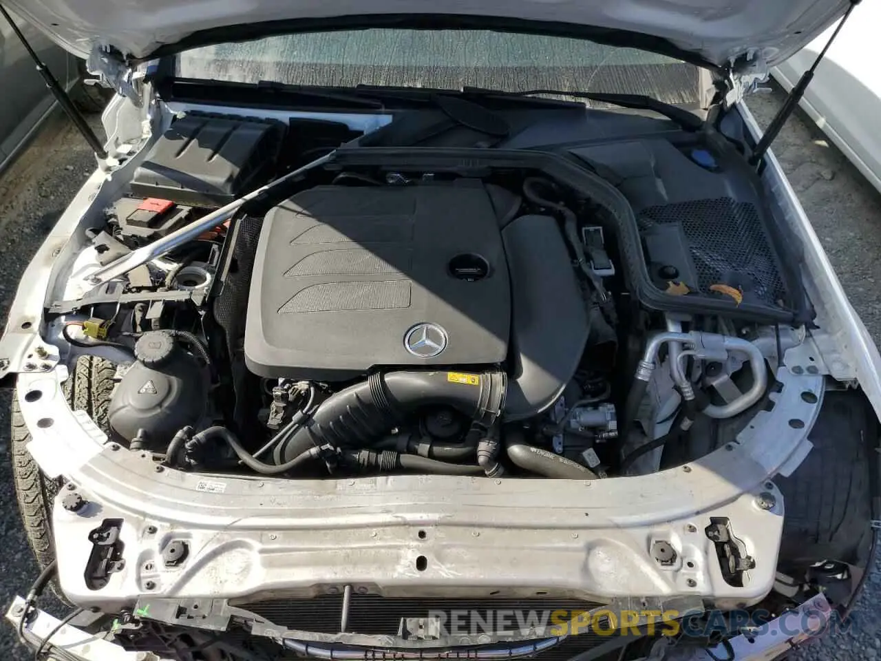 11 fotografías del automóvil dañado W1KWF8EB1MR653137 MERCEDES-BENZ C-CLASS 2021