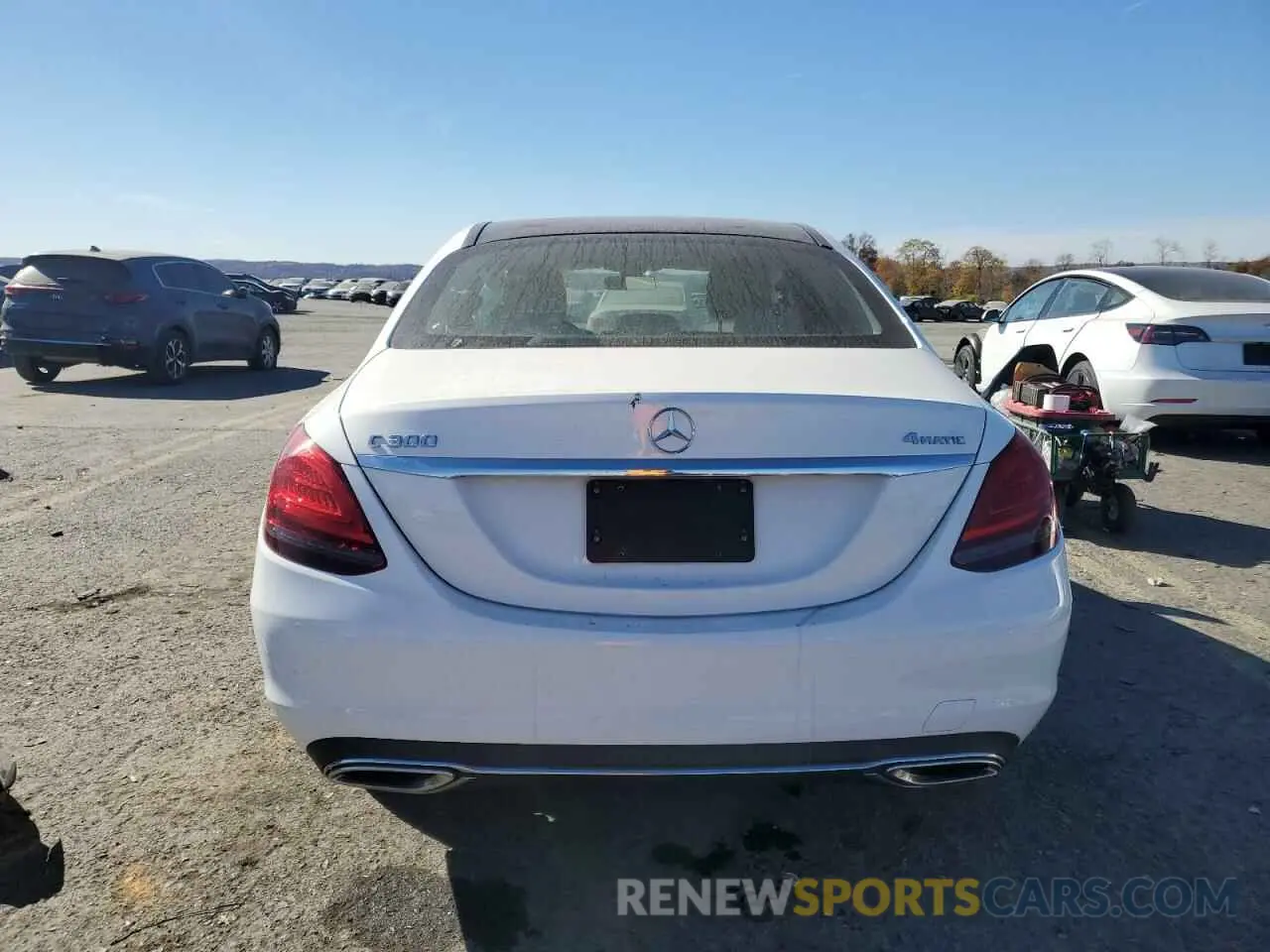 6 fotografías del automóvil dañado W1KWF8EB5MR626538 MERCEDES-BENZ C-CLASS 2021