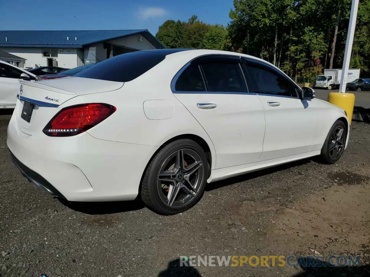 3 fotografías del automóvil dañado W1KWF8EB6MR645731 MERCEDES-BENZ C-CLASS 2021