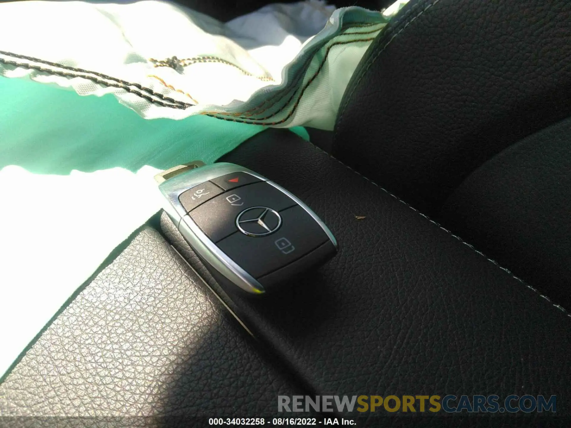 11 fotografías del automóvil dañado W1KWF8EB7MR623060 MERCEDES-BENZ C-CLASS 2021