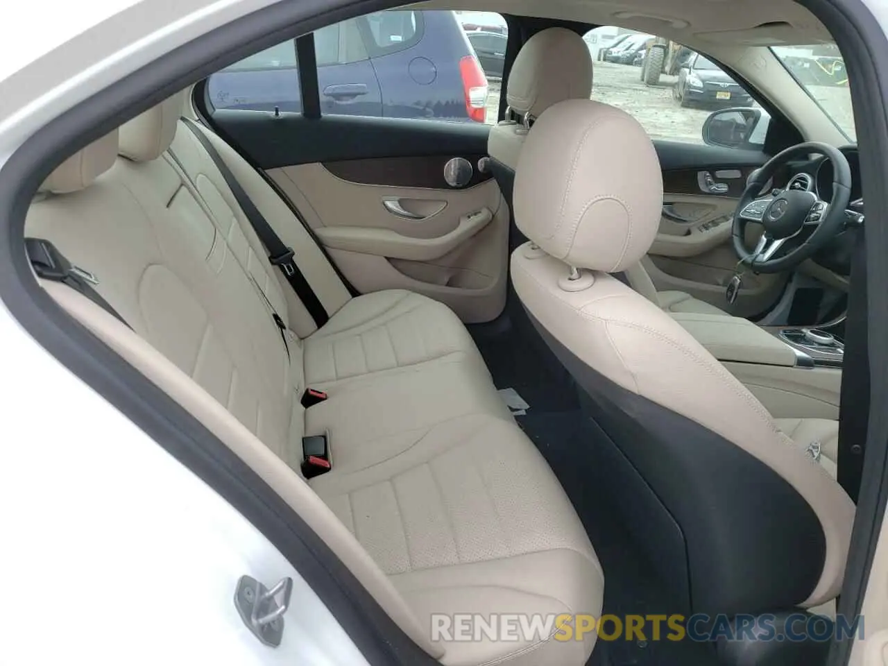6 fotografías del automóvil dañado W1KWF8EB7MR630168 MERCEDES-BENZ C-CLASS 2021