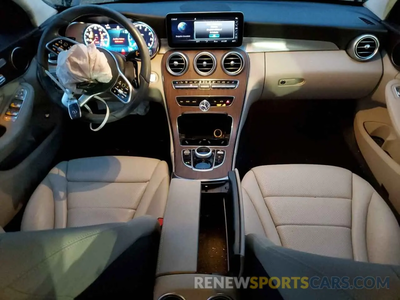 8 fotografías del automóvil dañado W1KWF8EB7MR642434 MERCEDES-BENZ C-CLASS 2021