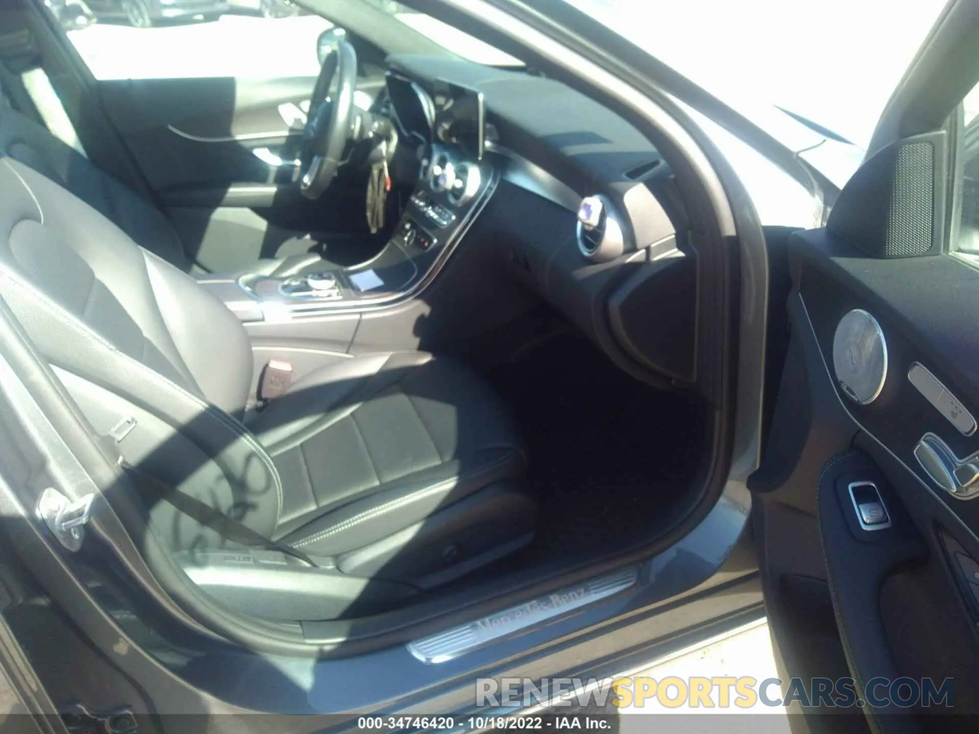 5 fotografías del automóvil dañado W1KWF8EB7MR644524 MERCEDES-BENZ C-CLASS 2021