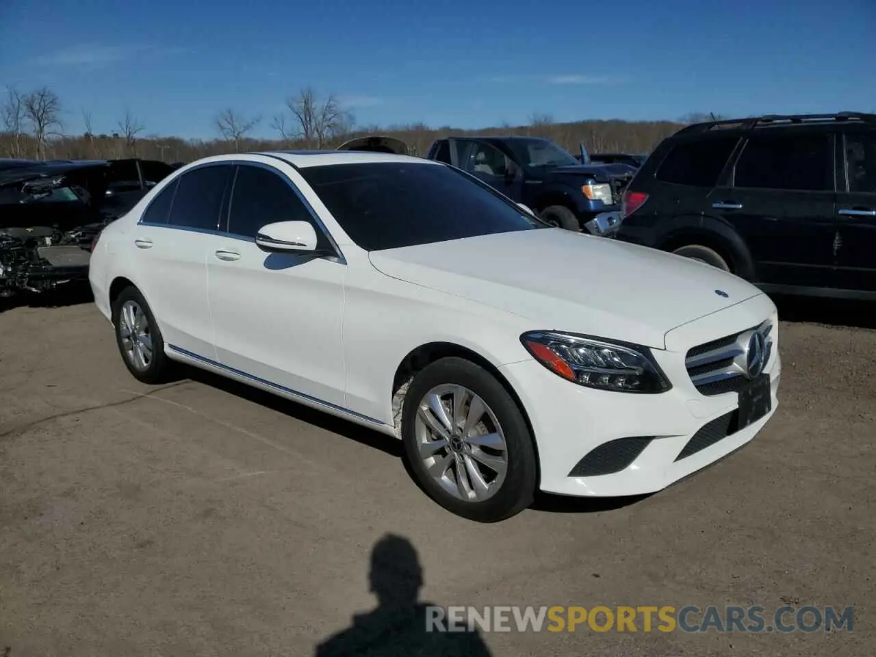 4 fotografías del automóvil dañado W1KWF8EB8MR614237 MERCEDES-BENZ C-CLASS 2021