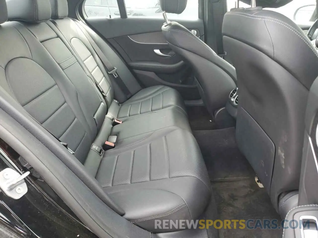 10 fotografías del automóvil dañado W1KWF8EBXMR629631 MERCEDES-BENZ C-CLASS 2021