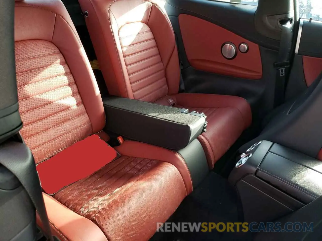 6 fotografías del automóvil dañado W1KWJ6EB4MG058961 MERCEDES-BENZ C-CLASS 2021