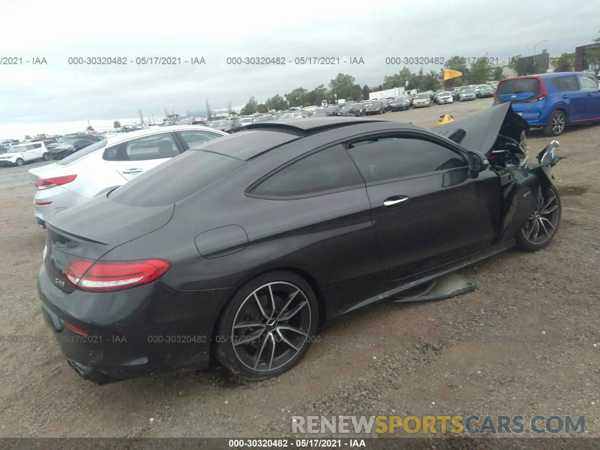 4 fotografías del automóvil dañado W1KWJ6EB5MG059715 MERCEDES-BENZ C-CLASS 2021