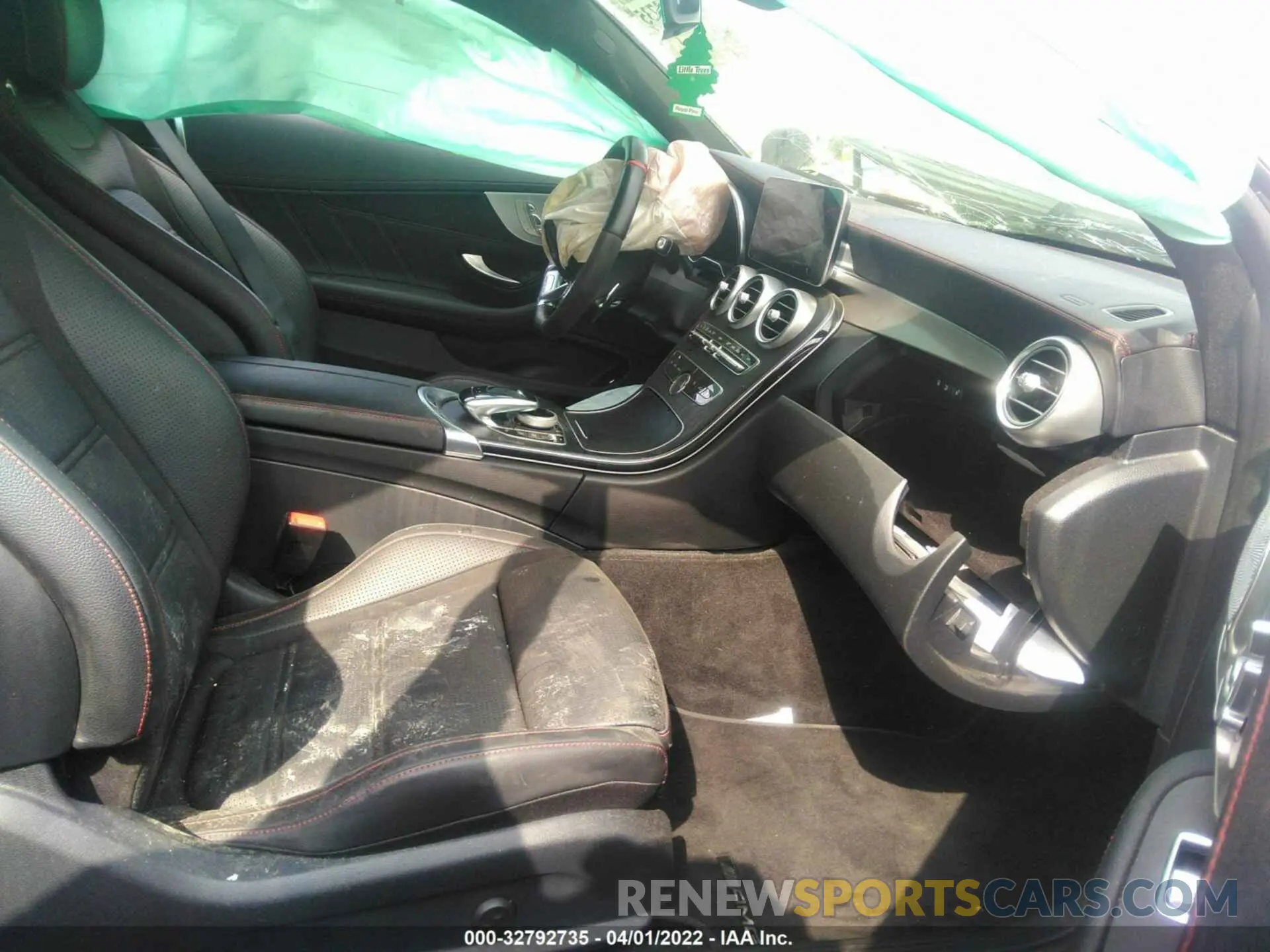 5 fotografías del automóvil dañado W1KWJ6EB5MG064834 MERCEDES-BENZ C-CLASS 2021