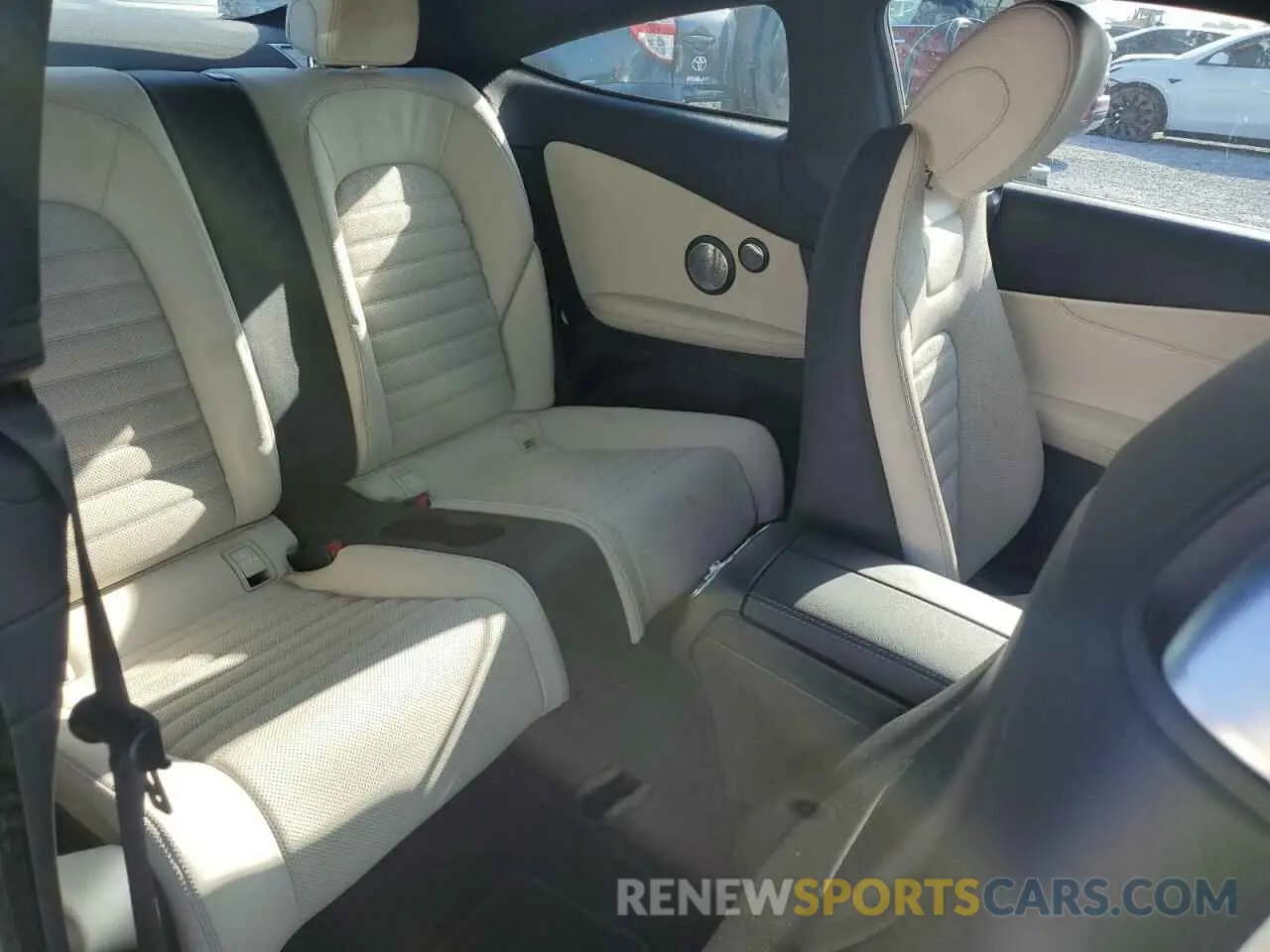 10 fotografías del automóvil dañado W1KWJ8DB3MG073786 MERCEDES-BENZ C-CLASS 2021