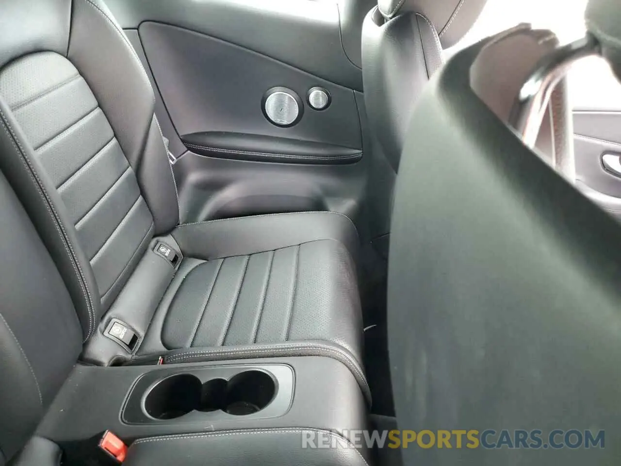 10 fotografías del automóvil dañado W1KWJ8EB4MG046031 MERCEDES-BENZ C-CLASS 2021