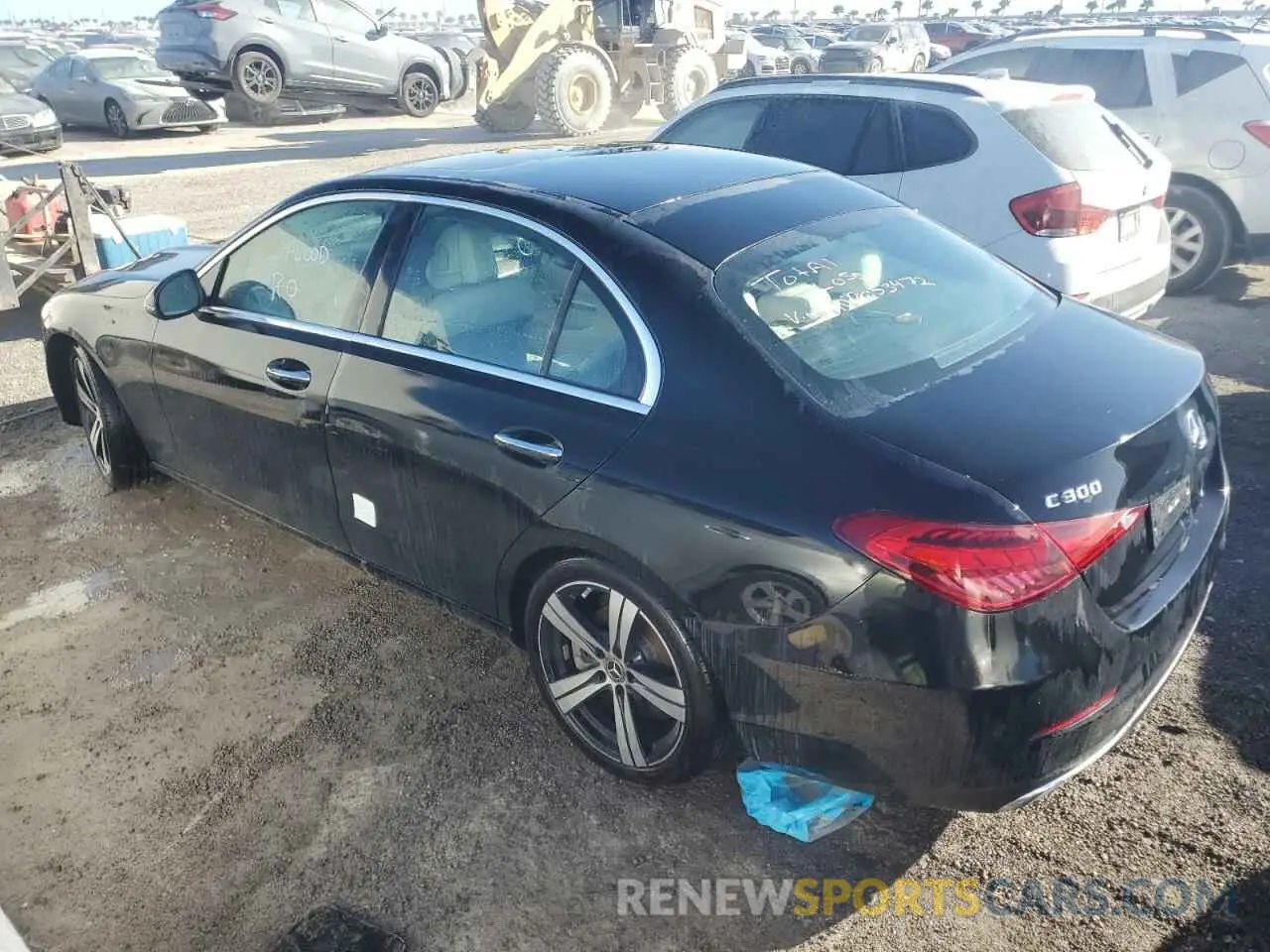 2 fotografías del automóvil dañado W1KAF4GB4NR053472 MERCEDES-BENZ C-CLASS 2022