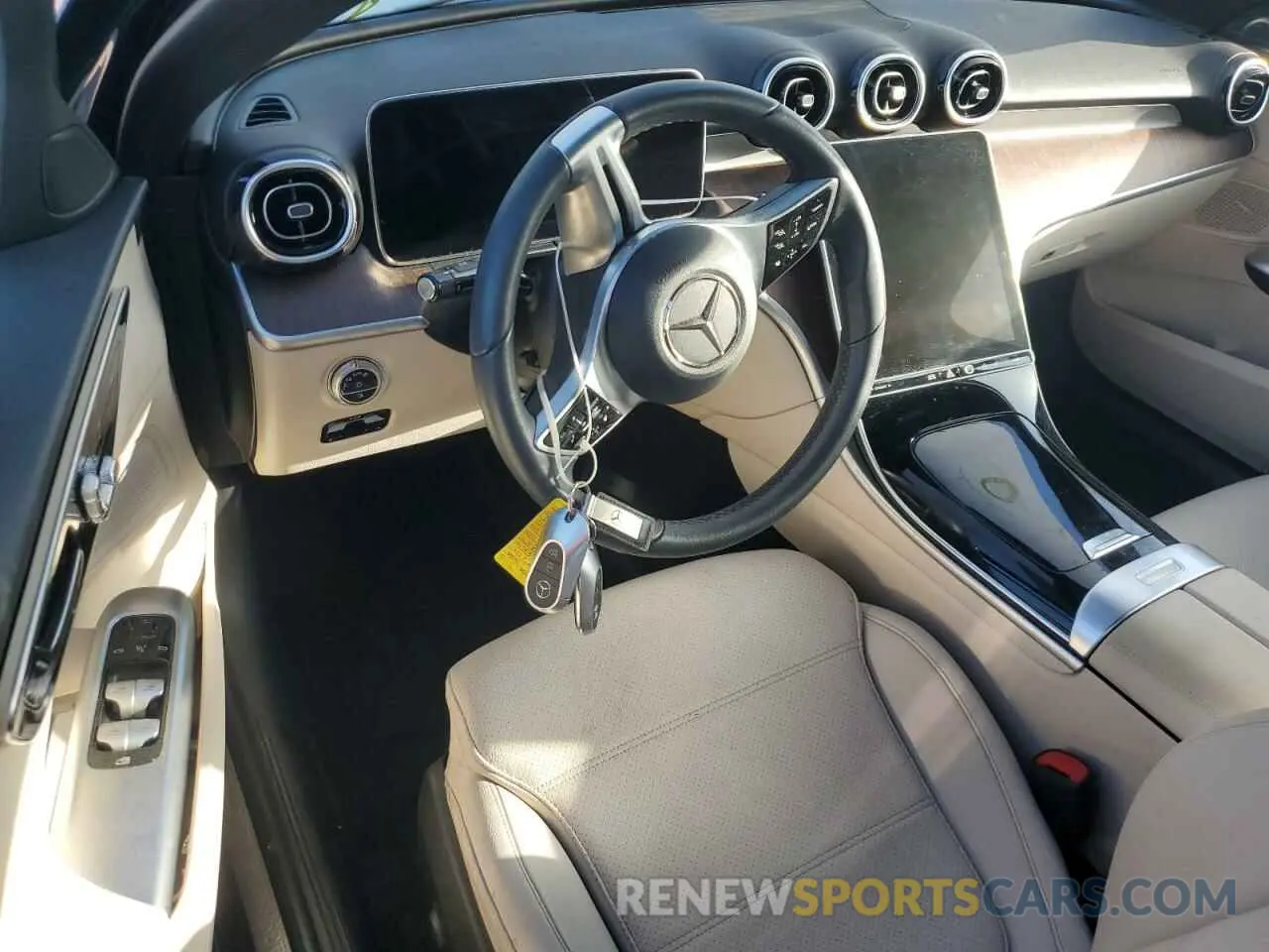 8 fotografías del automóvil dañado W1KAF4GB4NR053472 MERCEDES-BENZ C-CLASS 2022