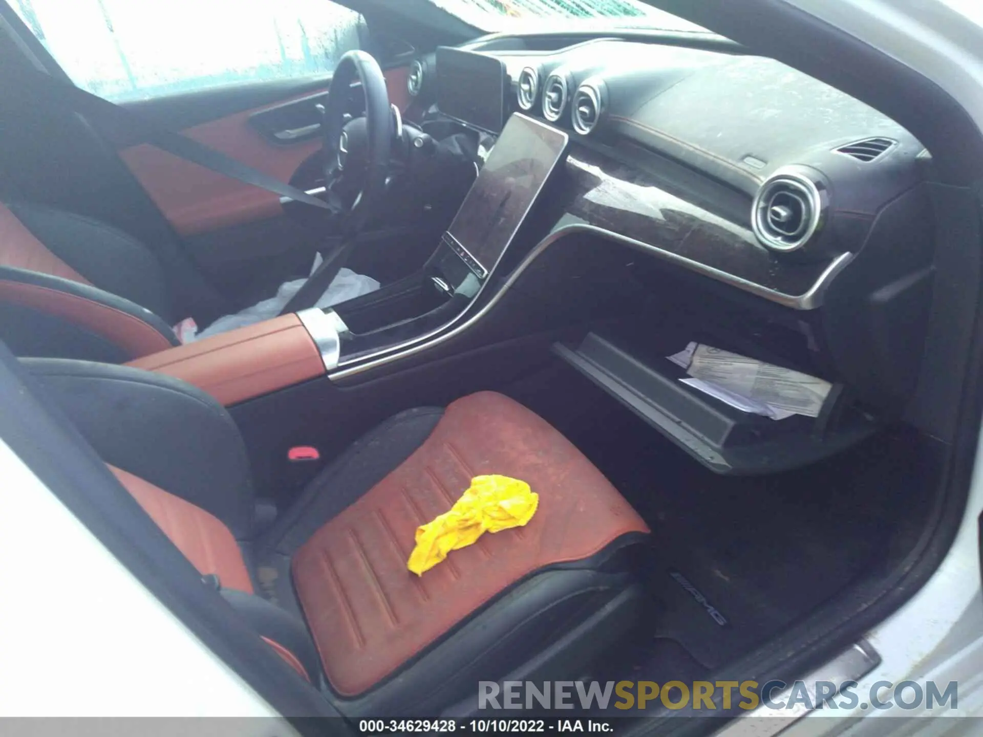 5 fotografías del automóvil dañado W1KAF4GB8NR018448 MERCEDES-BENZ C-CLASS 2022