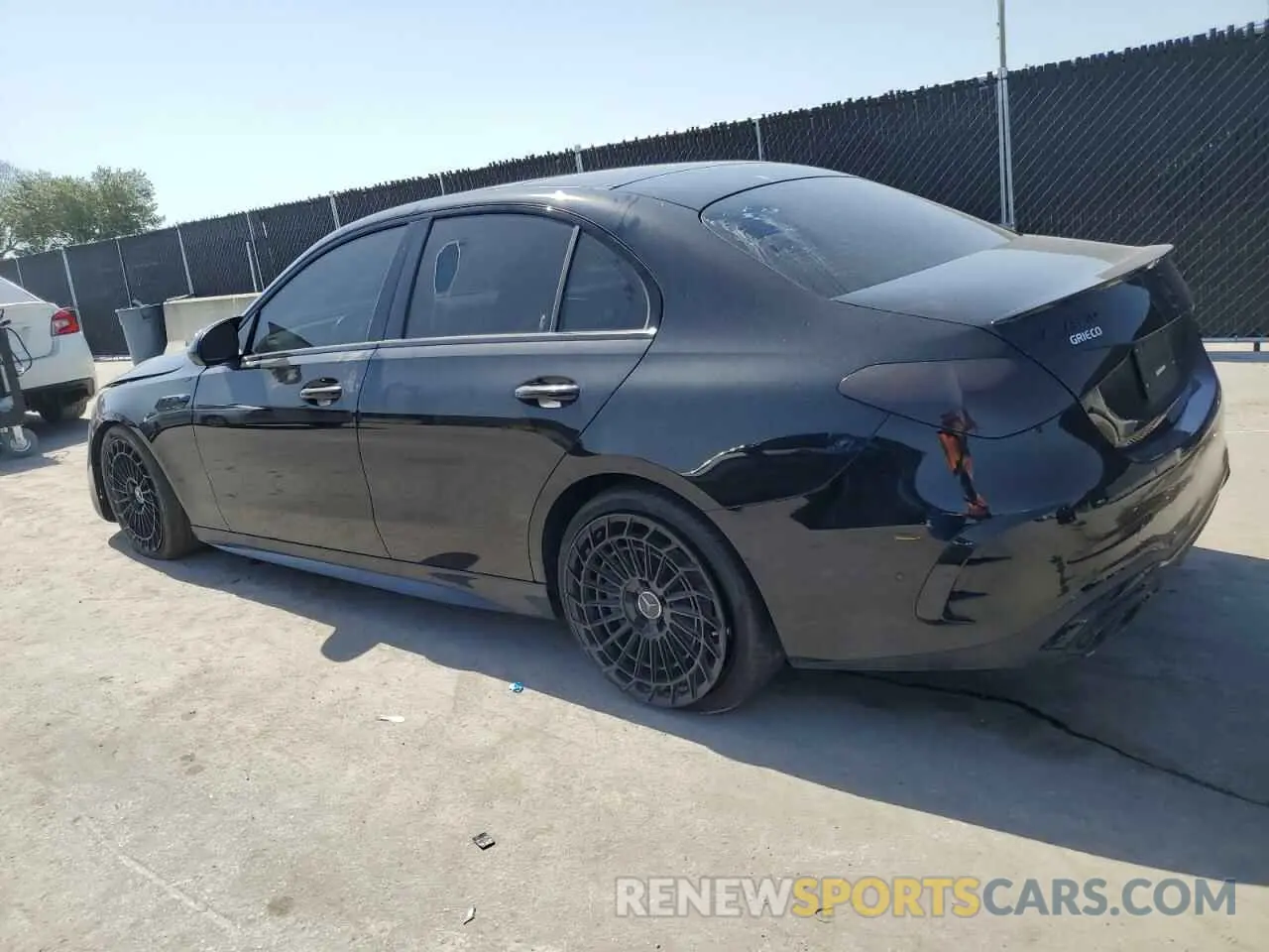 2 fotografías del automóvil dañado W1KAF4GBXNR046025 MERCEDES-BENZ C-CLASS 2022