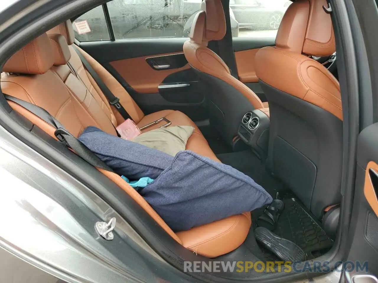 10 fotografías del automóvil dañado W1KAF4HB1NR017933 MERCEDES-BENZ C-CLASS 2022