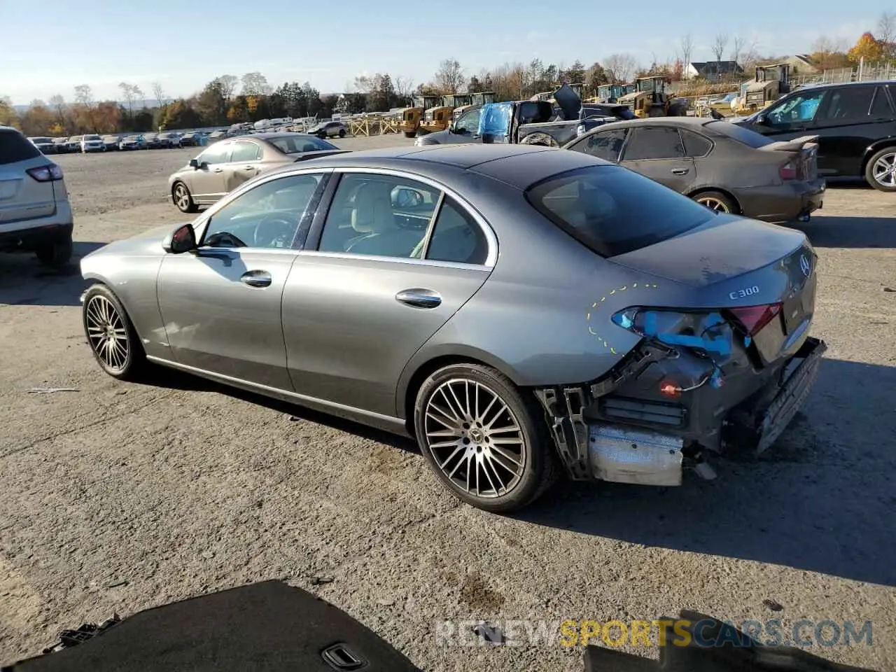 2 fotografías del automóvil dañado W1KAF4HB6NR009780 MERCEDES-BENZ C-CLASS 2022