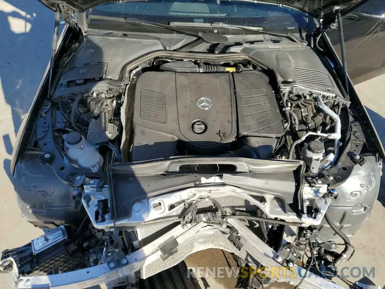 11 fotografías del automóvil dañado W1KAF4GB1PR141592 MERCEDES-BENZ C-CLASS 2023